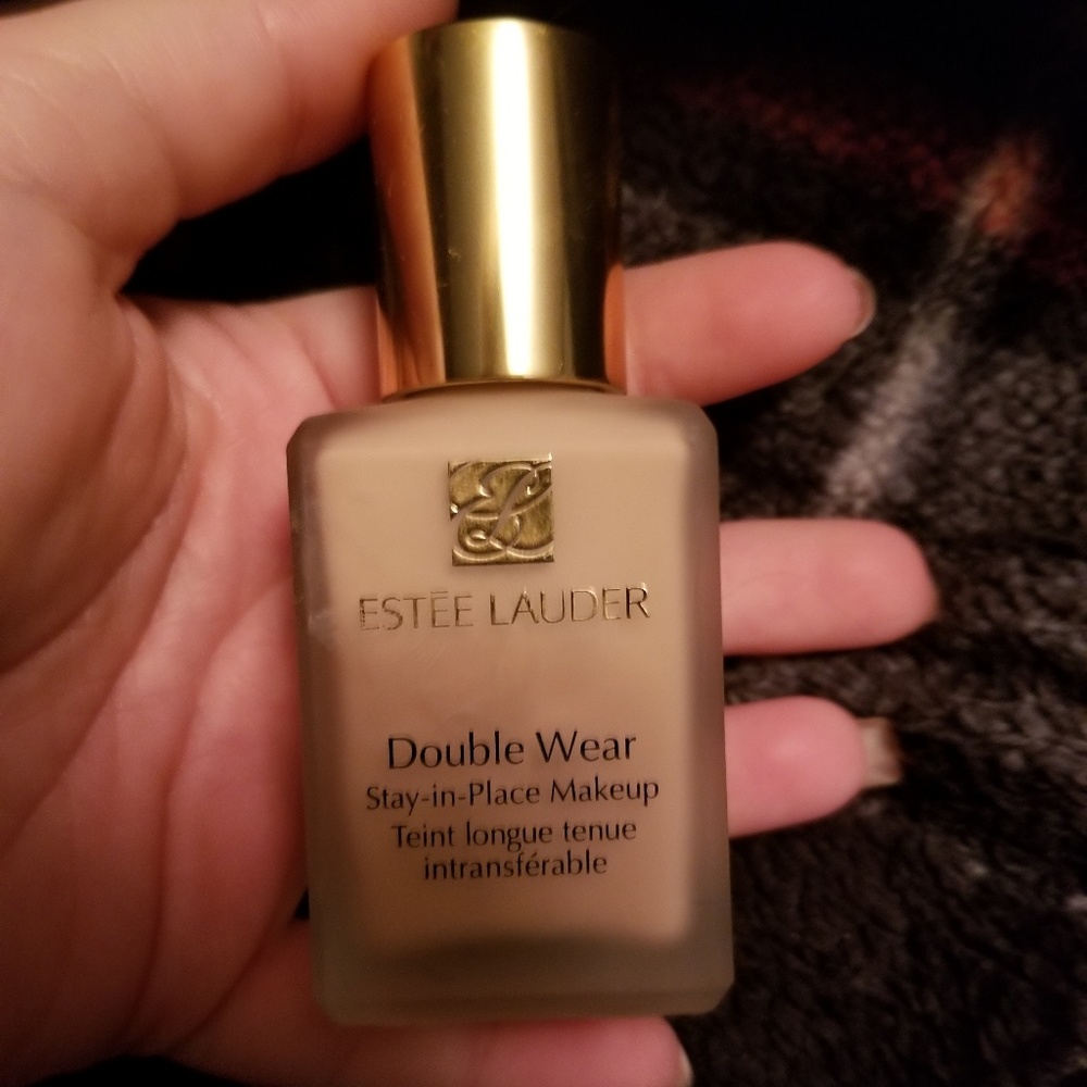 Estee Lauder Double Wear Foundation